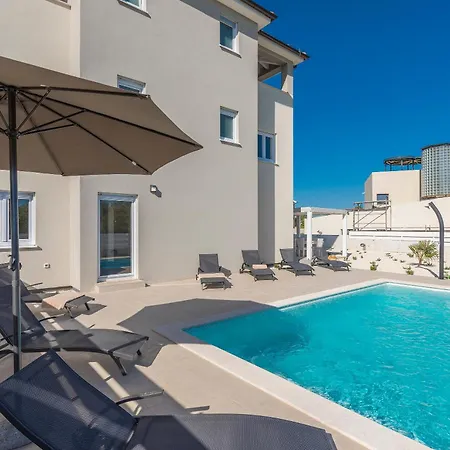 Villa Oliva Premantura