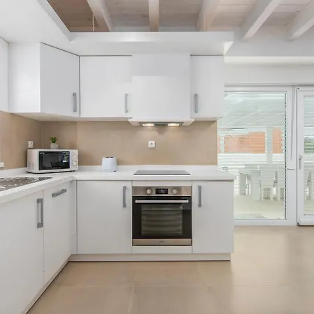 Oliva Villa