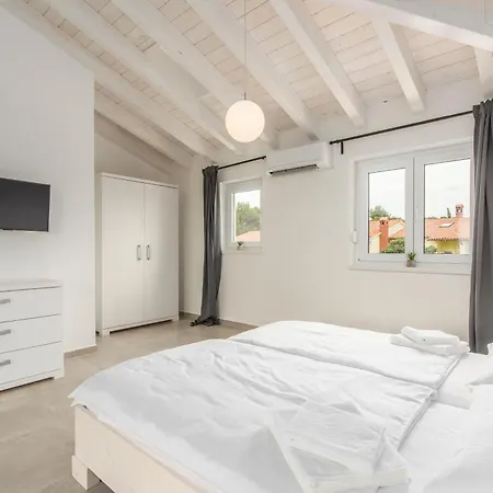 Oliva Villa Premantura
